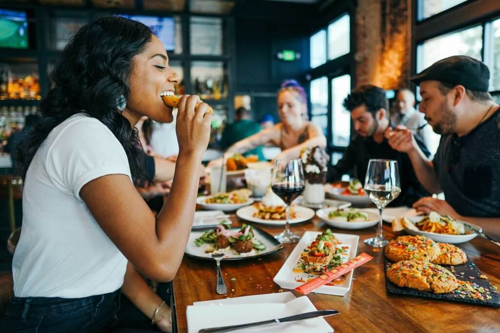 dining near the ellis apartments close to downtown atlanta